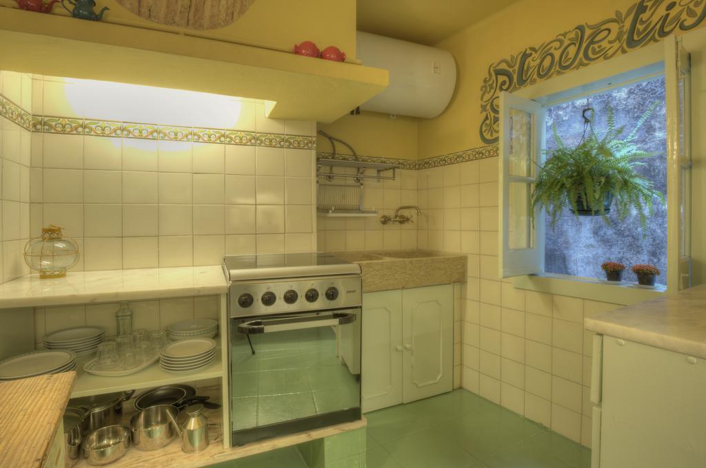 Stay Local In Alfama! Alice Central Home, Near River Lisbon Luaran gambar