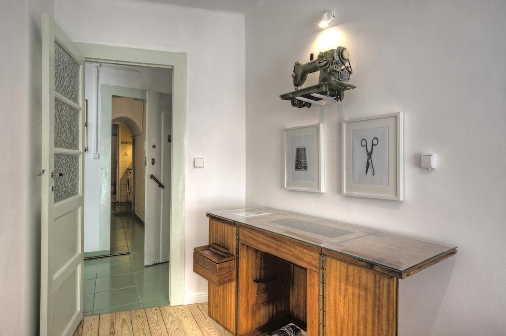 Stay Local In Alfama! Alice Central Home, Near River Lisbon Luaran gambar