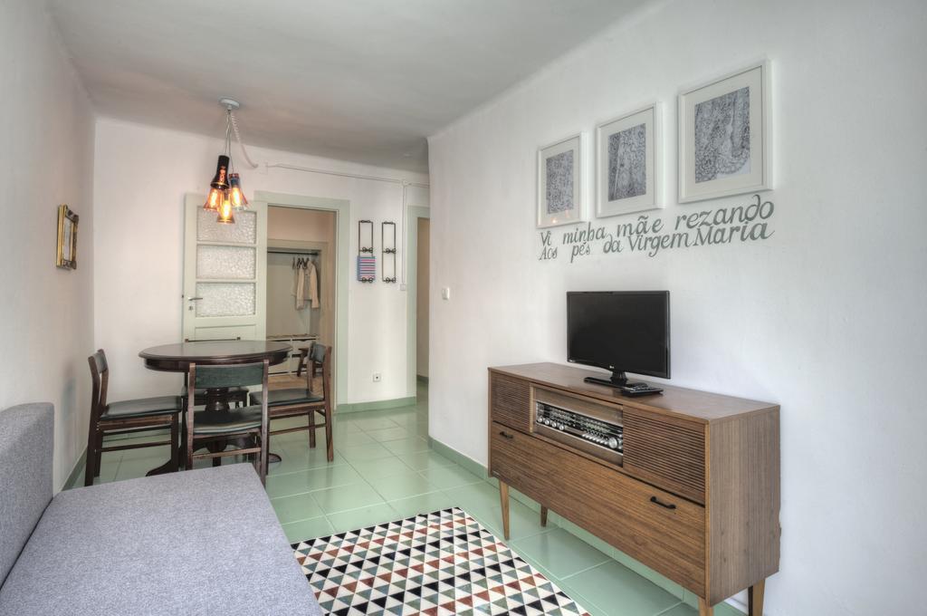 Stay Local In Alfama! Alice Central Home, Near River Lisbon Luaran gambar